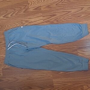 Vuori Women’s Performance Jogger – XS | Light Blue/Green | Gently Used